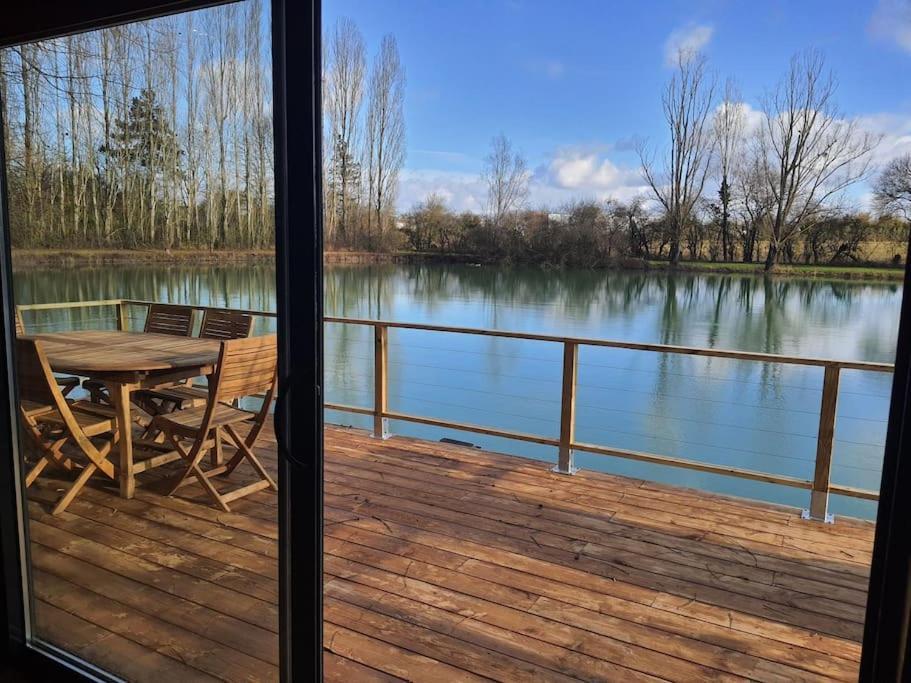 Chalet Les Pieds Dans L'Eau La Campagne A La Ville Saint-Doulchard Exterior photo